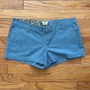 Light weight cotton Volcom shorts